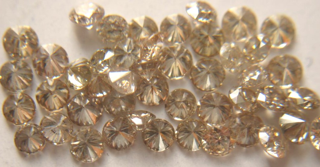 Light Brown Round Brilliant Cut Diamonds