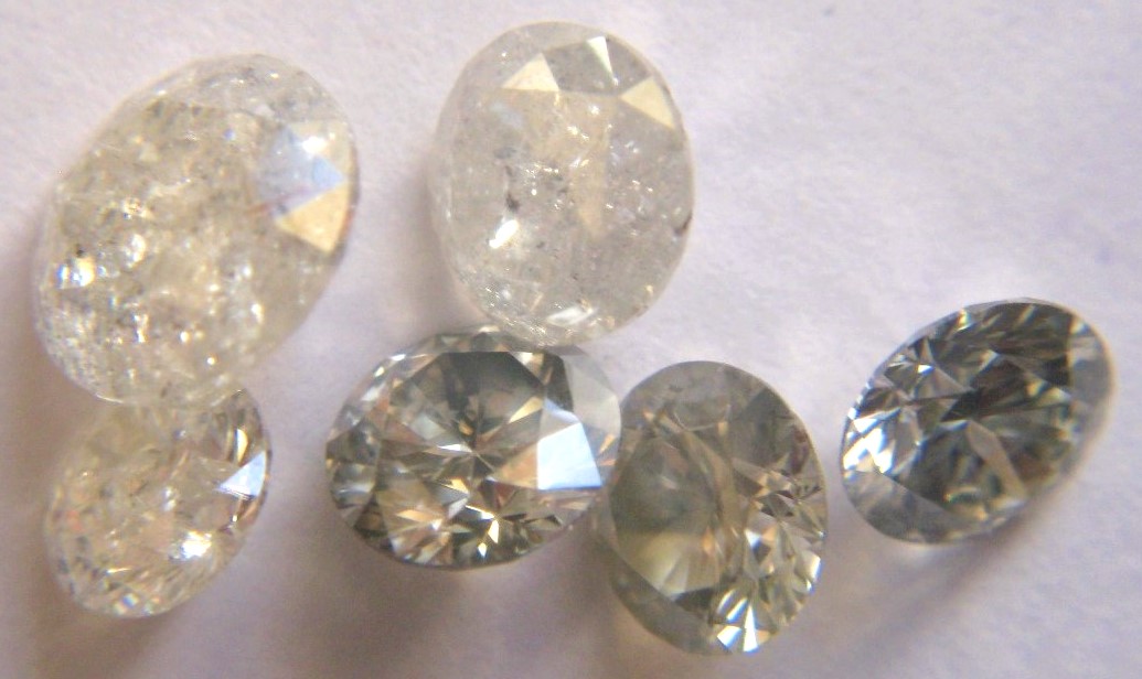 Grey-Milky Round Brilliant Cut Diamonds