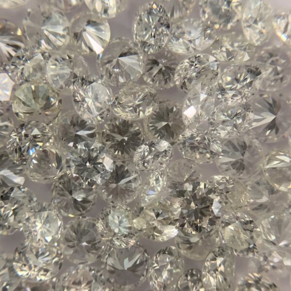 White Round Brilliant Cut Diamonds