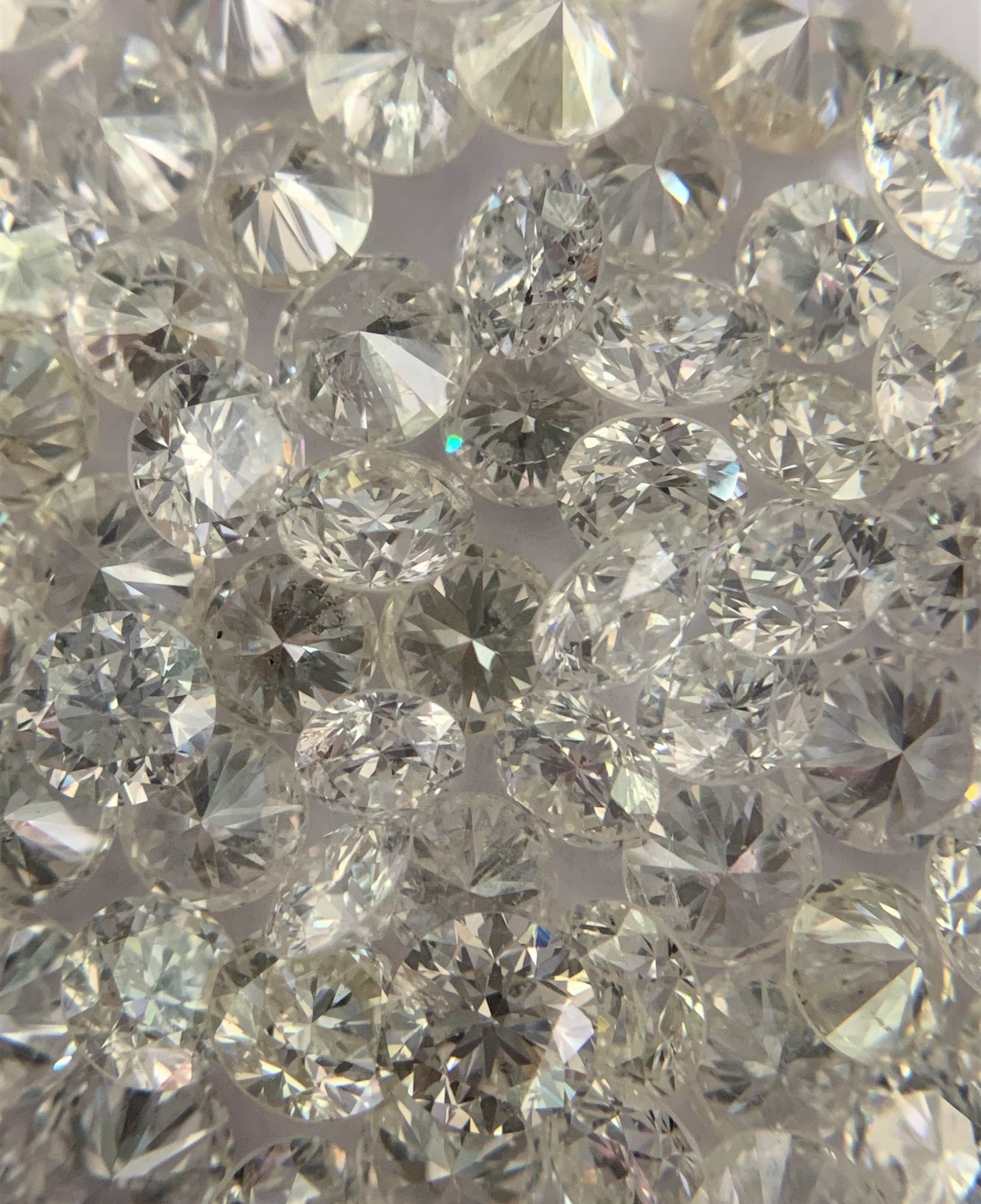 White Round Brilliant Cut Diamonds